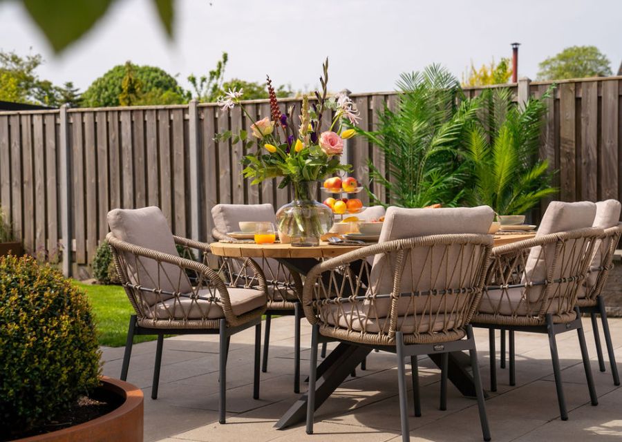 Inspiratie: 5x de mooiste landelijke tuintafels 